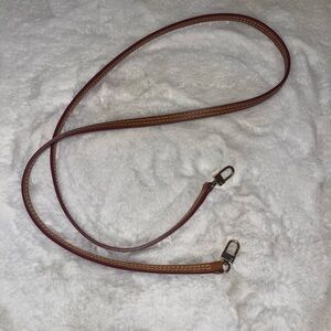 Brown Leather Strap with Gold Clips - LV Match